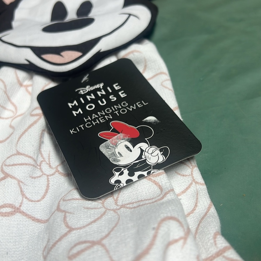 Disney - Picture 3 of 4